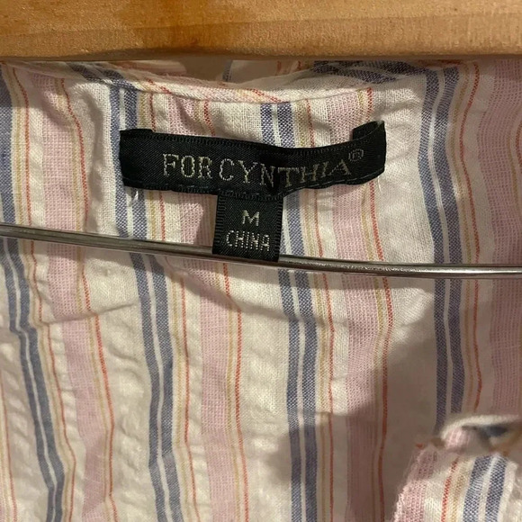 For Cynthia women’s sleeveless striped blouse size Medium - Picture 4 of 5